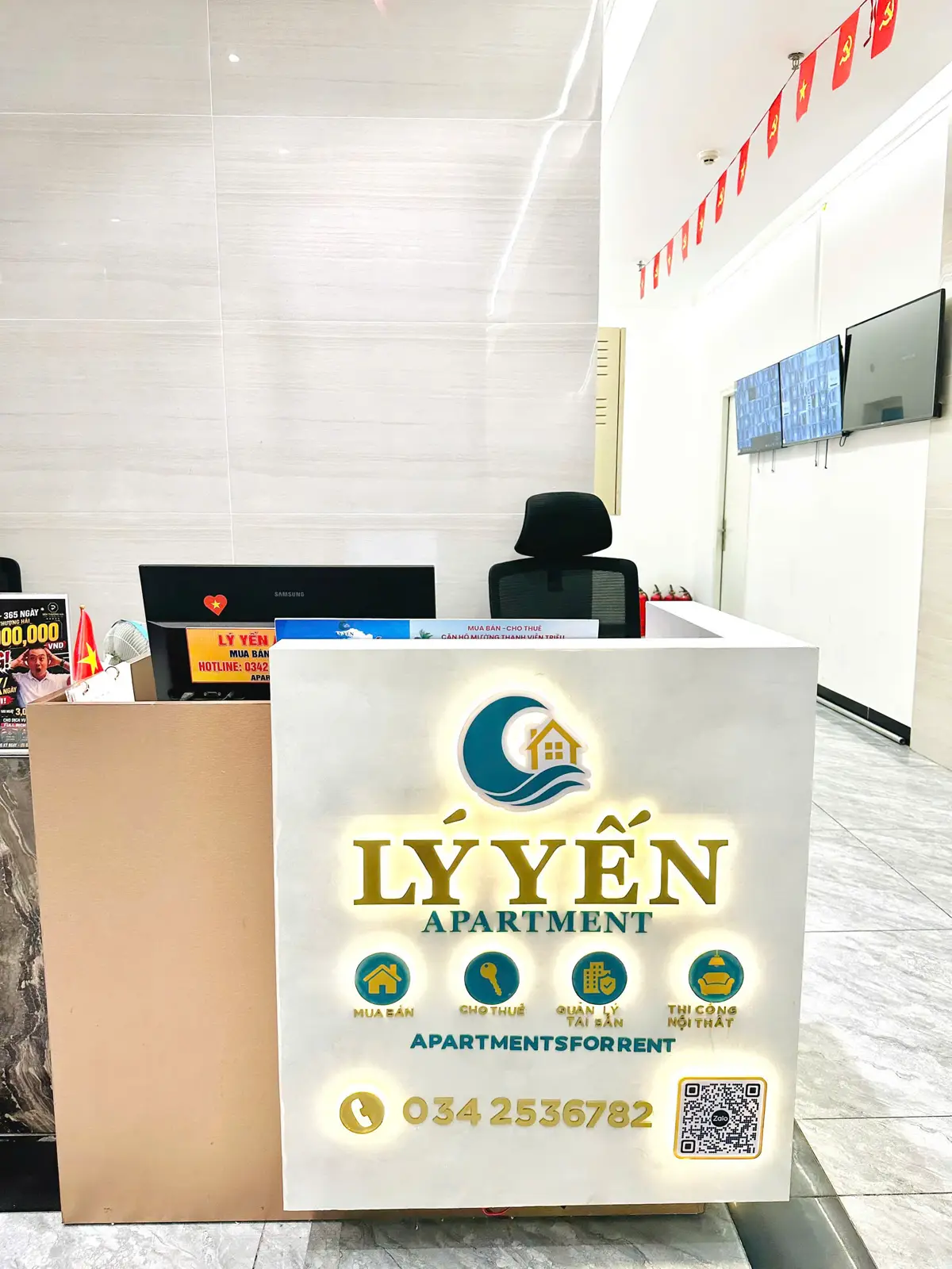 Quầy Lý Yến Apartment tại sảnh toà OC2B Mường Thanh Viễn Triều